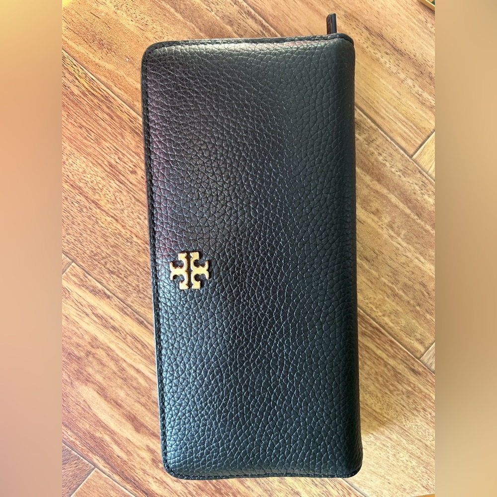 Tory Burch Leather Wallet